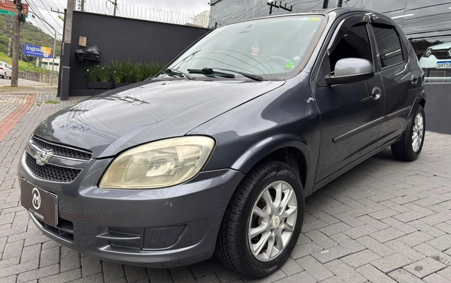 imagem-https://www.socarrao.com.br/sc-vehicle-images-prod/4263695/1790967145398-8199cd36-9053-dc7d-9d87-3a24101fc906.jpg