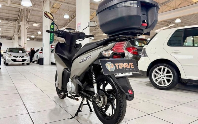 imagem-https://www.socarrao.com.br/sc-vehicle-images-prod/4263711/1791469480154-8528336_3_B_cd18573a36.jpeg