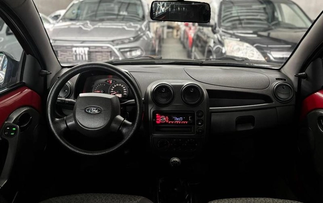 imagem-https://www.socarrao.com.br/sc-vehicle-images-prod/4263712/1790967324451-8522515_3_B_c1542132f7.jpeg