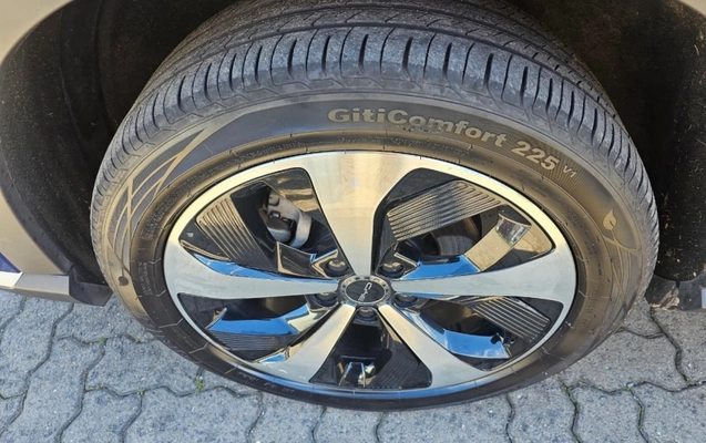 imagem-https://www.socarrao.com.br/sc-vehicle-images-prod/4263731/1790967538871-8CphnP2FkbJzDgratlWAoLMVzKiy8Ojz.jpg