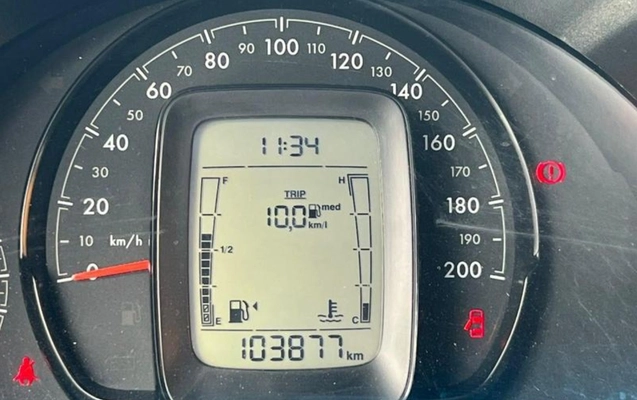 imagem-https://www.socarrao.com.br/sc-vehicle-images-prod/4263822/1790968120580-ODUyOTk0M18wX0JfMGVjNmQ2NDQxZi5qcGVn.jpeg