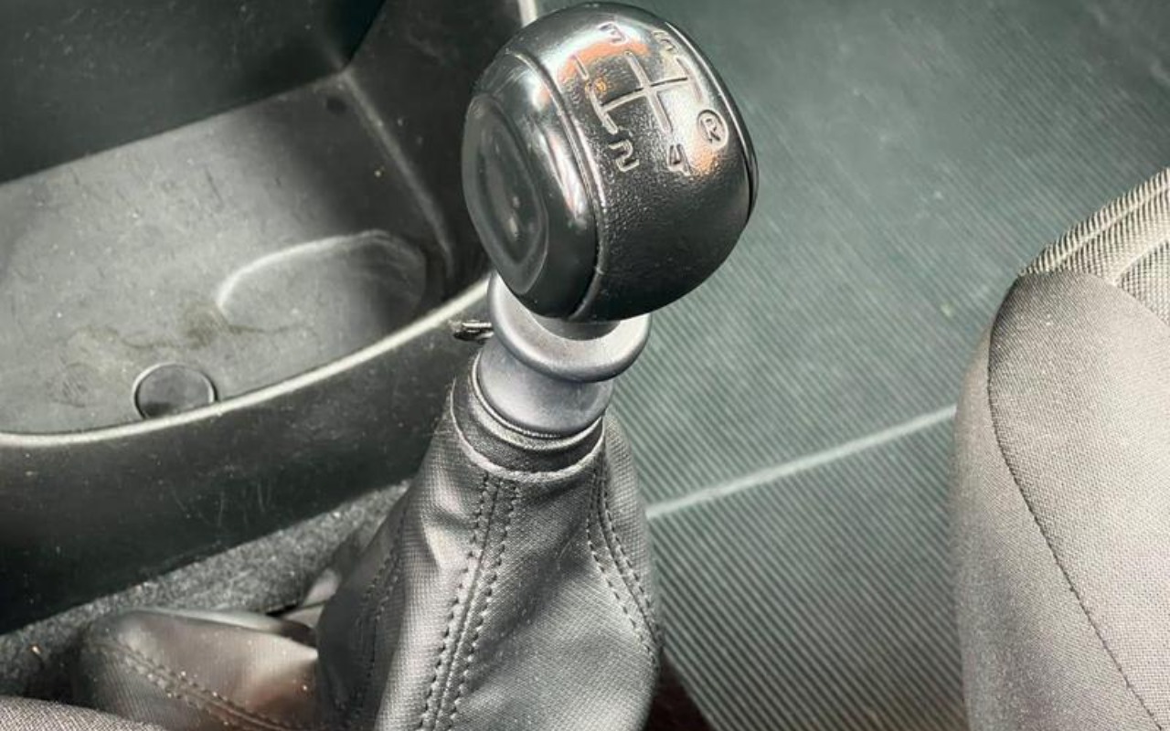 imagem-https://www.socarrao.com.br/sc-vehicle-images-prod/4263822/1790968120992-ODUyOTk0M182X0JfZWM2MGViNjA2MC5qcGVn.jpeg