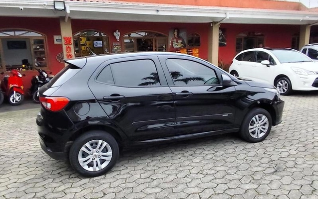 imagem-https://www.socarrao.com.br/sc-vehicle-images-prod/4263825/1791571825264-8538927_7_B_eb41d5f80a.jpeg