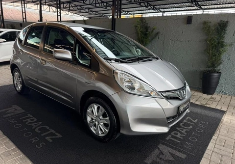 Honda Fit 2014 Cinza — foto 1 de 3