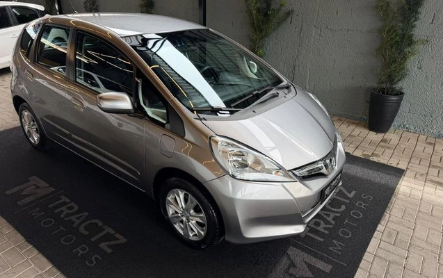 imagem-https://www.socarrao.com.br/sc-vehicle-images-prod/4263838/1790968189511-8535503_0_B_9e69850332.jpeg