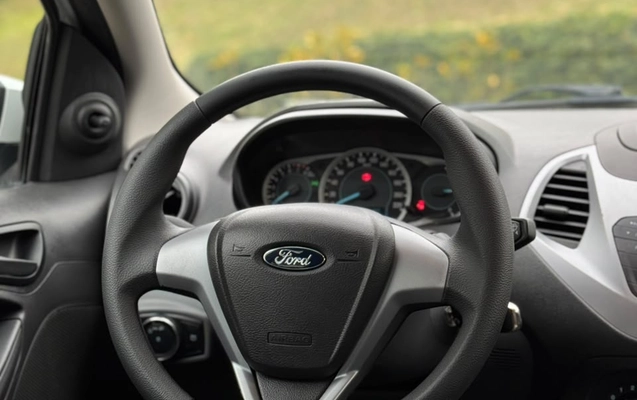 imagem-https://www.socarrao.com.br/sc-vehicle-images-prod/4263848/1790968269937-003_55f2032e587b7677ca8160e27b41e132.jpg