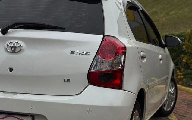 imagem-https://www.socarrao.com.br/sc-vehicle-images-prod/4263860/1790968358559-003_0467ef55b691b2e440ff54368df0b977.jpg
