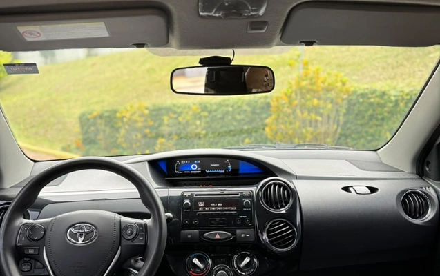 imagem-https://www.socarrao.com.br/sc-vehicle-images-prod/4263860/1790968358560-003_5b5d832477b1a91187a0879dfb16cb67.jpg