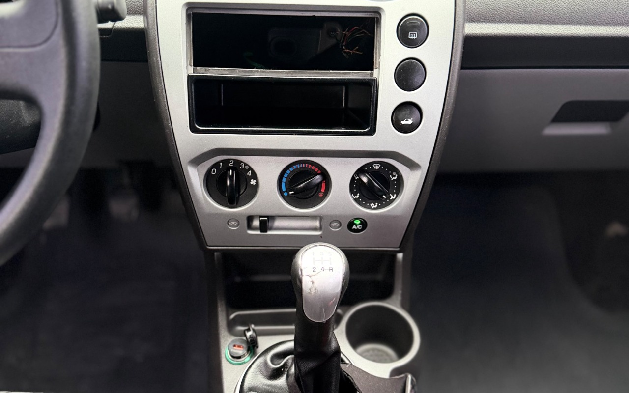 imagem-https://www.socarrao.com.br/sc-vehicle-images-prod/4263864/1790968398122-SU1HLTIwMjYxMDAyLVdBMDExMS5qcGc.jpg