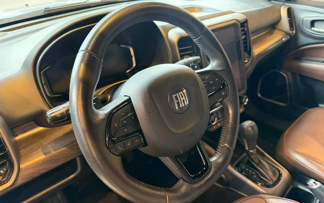 imagem-https://www.socarrao.com.br/sc-vehicle-images-prod/4263988/1790969228557-8538619_6_B_d319ade387.jpeg