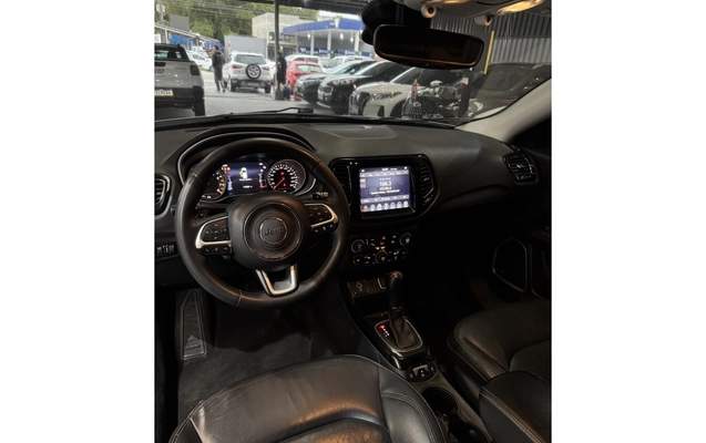 imagem-https://www.socarrao.com.br/sc-vehicle-images-prod/4264096/1790970095572-1_043909.jpg