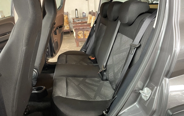 imagem-https://www.socarrao.com.br/sc-vehicle-images-prod/4264101/1790970101177-app-photos-J8nUQFASjEopCE9qNNfJLRZWoMORR06o.jpg