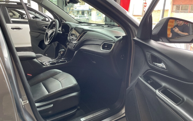 imagem-https://www.socarrao.com.br/sc-vehicle-images-prod/4264103/1790970111423-app-photos-TMva6IchLzGc5Npn58tScnQnpV6mhivX.jpg