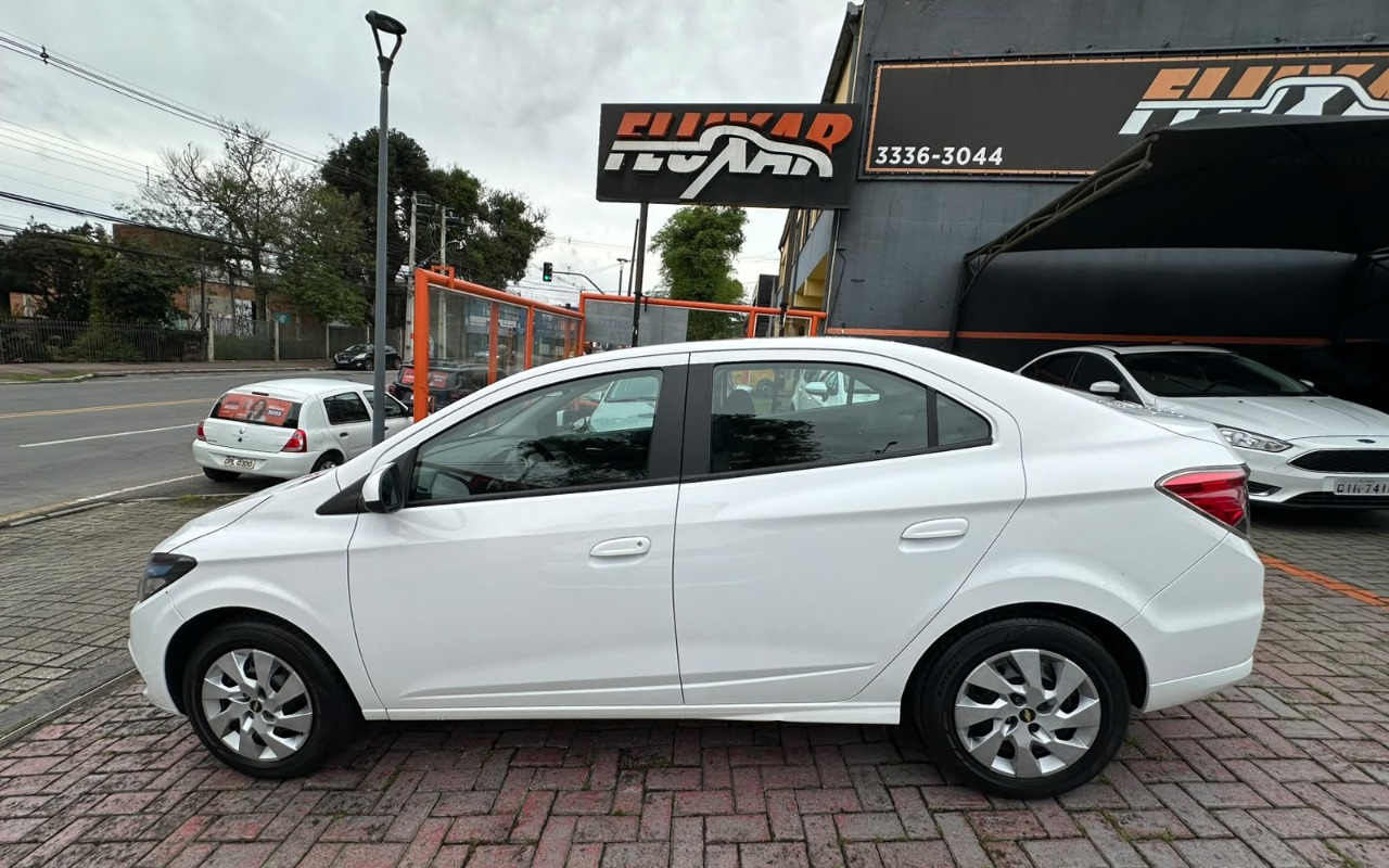 imagem-https://www.socarrao.com.br/sc-vehicle-images-prod/4264118/1790970224604-V2hhdHNBcHAgSW1hZ2UgMjAyNi0xMC0wMiBhdCAxMS40MS41MC5qcGVn.jpeg