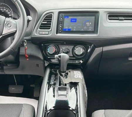 imagem-https://www.socarrao.com.br/sc-vehicle-images-prod/4264138/1791046012083-8537792_8_B_926e6ec61f.jpeg