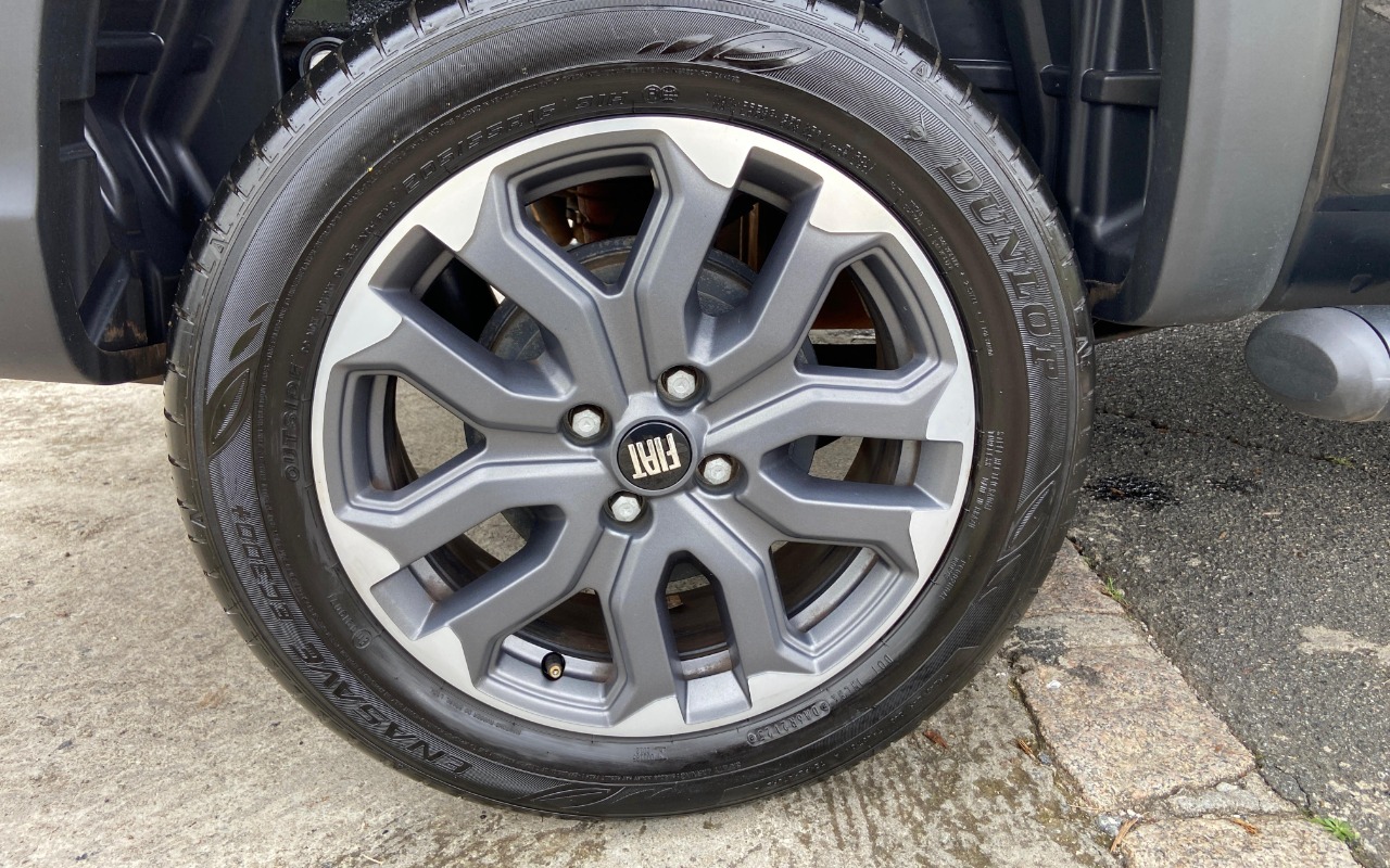 imagem-https://www.socarrao.com.br/sc-vehicle-images-prod/4264140/1790970457882-V2hhdHNBcHAgSW1hZ2UgMjAyNi0xMC0wMiBhdCAxNi4yMC4zMiAoMSkuanBlZw.jpeg