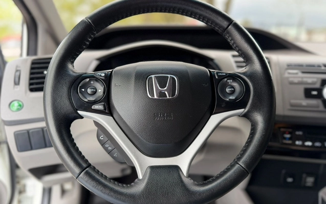 imagem-https://www.socarrao.com.br/sc-vehicle-images-prod/4264194/1790970706965-9978ba61-e682-4787-bcd7-b34c4ba10547.jpg