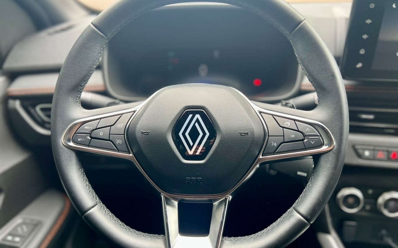 imagem-https://www.socarrao.com.br/sc-vehicle-images-prod/4264196/1790970711004-MmVmMzgzNzMtNGM4MS00ZjBiLTg2N2QtNTAwZGViNzRlNTZlLmpwZw.jpg