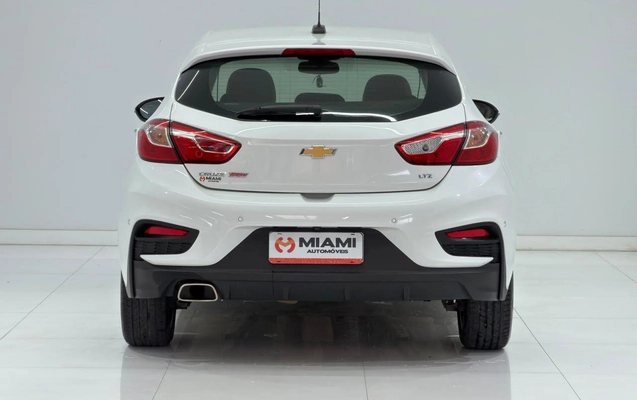 imagem-https://www.socarrao.com.br/sc-vehicle-images-prod/4264241/1790971156011-a86f21d664294c39be8b5d0cd01ea561_1790969708423.jpg
