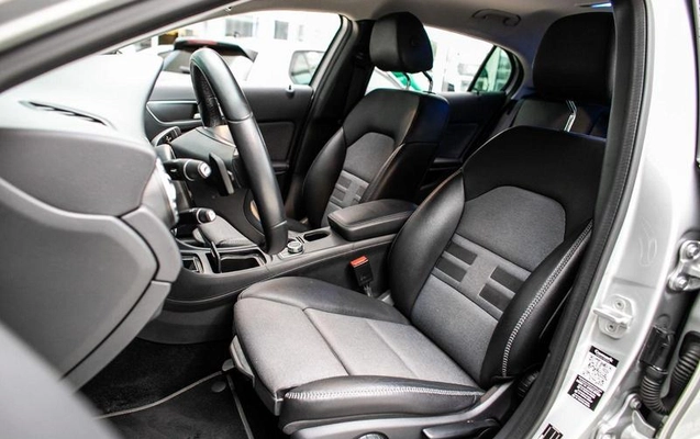 imagem-https://www.socarrao.com.br/sc-vehicle-images-prod/4264242/1791560080329-8539367_17_B_1a5b8b13c2.jpeg