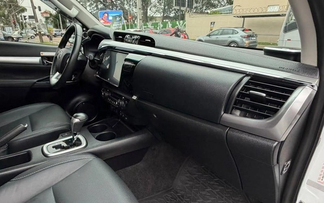 imagem-https://www.socarrao.com.br/sc-vehicle-images-prod/4264253/1790971325447-8536543_8_B_a82a35cca6.jpeg