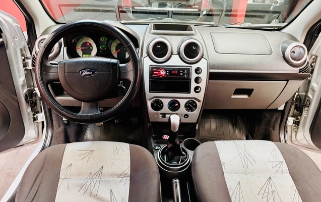 imagem-https://www.socarrao.com.br/sc-vehicle-images-prod/4264255/1790971335594-SU1HXzc1MzguanBlZw.jpeg