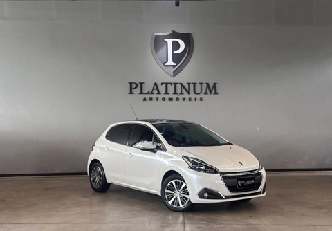 Peugeot 208 2017 Branco — foto 1 de 3