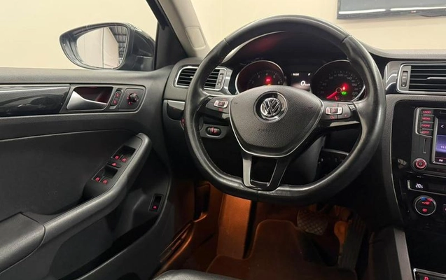 imagem-https://www.socarrao.com.br/sc-vehicle-images-prod/4264282/1791318166489-8534417_8_B_b4af3078f9.jpeg