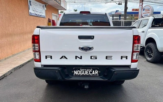 imagem-https://www.socarrao.com.br/sc-vehicle-images-prod/4264333/1790972441279-8539418_11_B_8a2664321f.jpeg