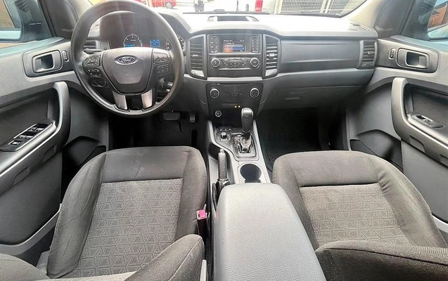 imagem-https://www.socarrao.com.br/sc-vehicle-images-prod/4264333/1790972441281-8539418_14_B_1f941d19d9.jpeg