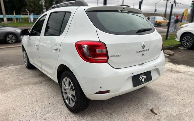 imagem-https://www.socarrao.com.br/sc-vehicle-images-prod/4264334/1791398956698-8532732_1_B_2a115b7964.jpeg