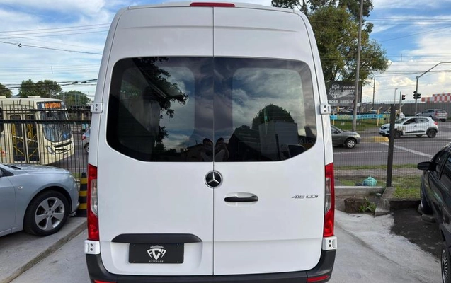imagem-https://www.socarrao.com.br/sc-vehicle-images-prod/4264365/1792421182742-7481037_11_B_d423b74ccc.jpeg