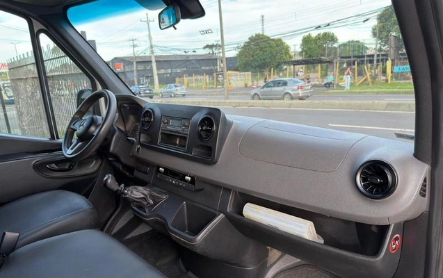 imagem-https://www.socarrao.com.br/sc-vehicle-images-prod/4264365/1792421182763-7481037_13_B_58bc0641ac.jpeg