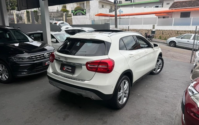 imagem-https://www.socarrao.com.br/sc-vehicle-images-prod/4264384/1790972011857-gb-0ad74be.jpeg