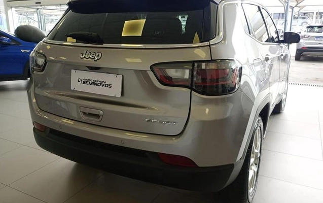 imagem-https://www.socarrao.com.br/sc-vehicle-images-prod/4264385/1791032777624-8539469_6_B_d22aeb3a94.jpeg
