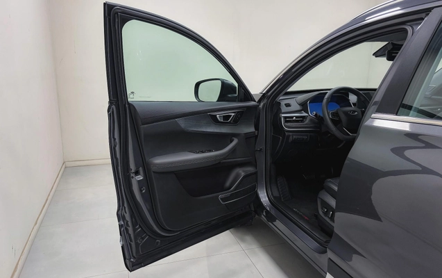 imagem-https://www.socarrao.com.br/sc-vehicle-images-prod/4264395/1790972162094-ea6dc72422404f7abdb1e8834cddde6d_1790972149815.jpg