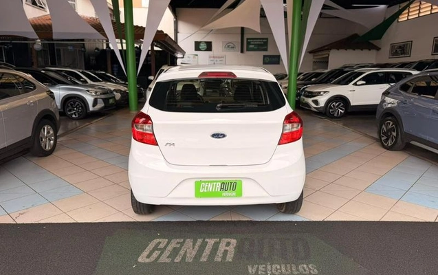 imagem-https://www.socarrao.com.br/sc-vehicle-images-prod/4264398/1790972411513-8523092_9_B_8645e4e8fb.jpeg