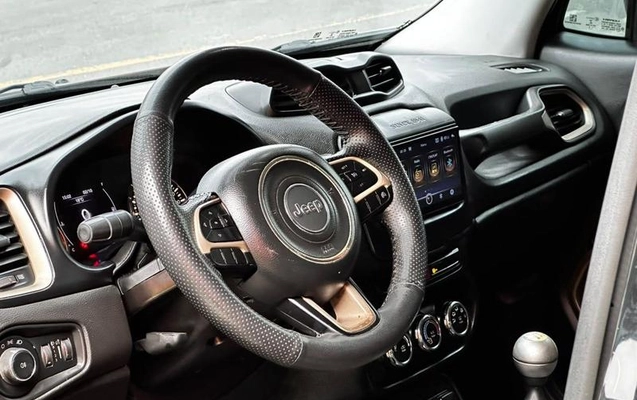 imagem-https://www.socarrao.com.br/sc-vehicle-images-prod/4264419/1790972404719-8539199_18_B_e75eaffd2c.jpeg