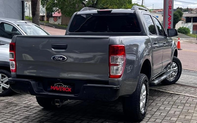 imagem-https://www.socarrao.com.br/sc-vehicle-images-prod/4264439/1790972516811-8539085_10_B_35fd0c4ad5.jpeg