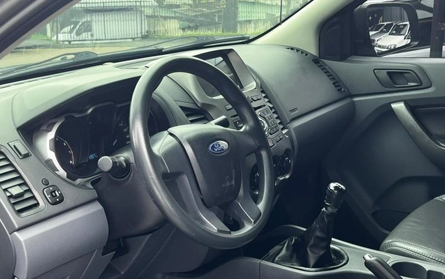 imagem-https://www.socarrao.com.br/sc-vehicle-images-prod/4264439/1790972516820-8539085_1_B_144ff6ee81.jpeg