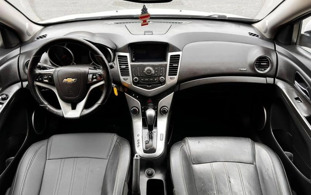 imagem-https://www.socarrao.com.br/sc-vehicle-images-prod/4264449/1790972552405-8529767_11_B_8a6fc14126.jpeg