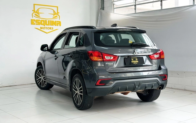 imagem-https://www.socarrao.com.br/sc-vehicle-images-prod/4264463/1790972582247-6139ad93a42344db9ea68bb8e1a38220_1790972557096.jpg
