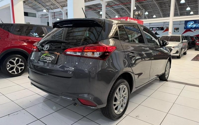 imagem-https://www.socarrao.com.br/sc-vehicle-images-prod/4264501/1791556478114-8536551_11_B_cff5ad57f4.jpeg
