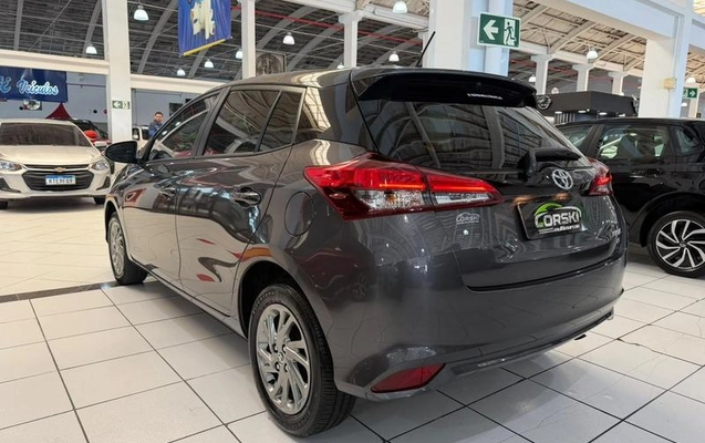 imagem-https://www.socarrao.com.br/sc-vehicle-images-prod/4264501/1791556478115-8536551_11_B_732bd9cbf0.jpeg