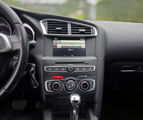 imagem-https://www.socarrao.com.br/sc-vehicle-images-prod/4264507/1790972939250-beAE8pyXUujpMbpVIyfFRmlx6l8wae8O.jpg