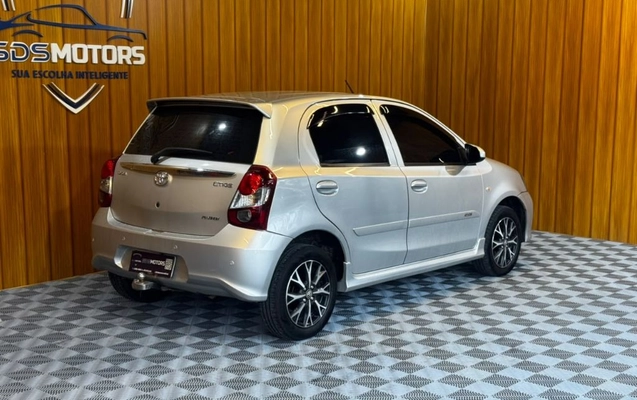 imagem-https://www.socarrao.com.br/sc-vehicle-images-prod/4264520/1790972780085-gb-9624c3b.jpeg