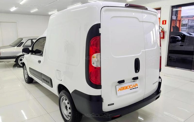 imagem-https://www.socarrao.com.br/sc-vehicle-images-prod/4264579/1790973125885-8464154_13_B_f4dae02536.jpeg