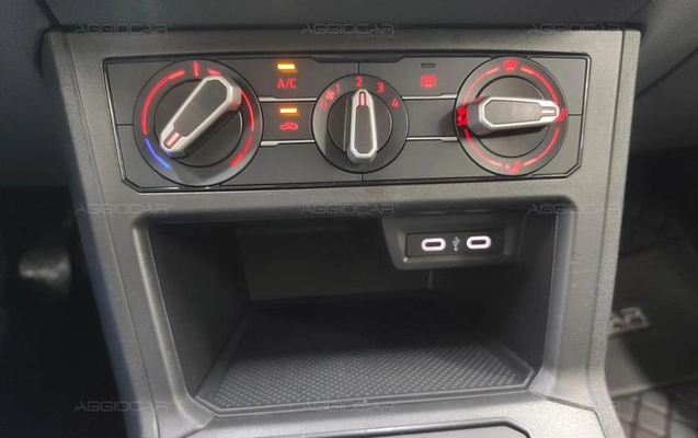 imagem-https://www.socarrao.com.br/sc-vehicle-images-prod/4264582/1791043901315-8486568_6_B_0a24548956.jpeg