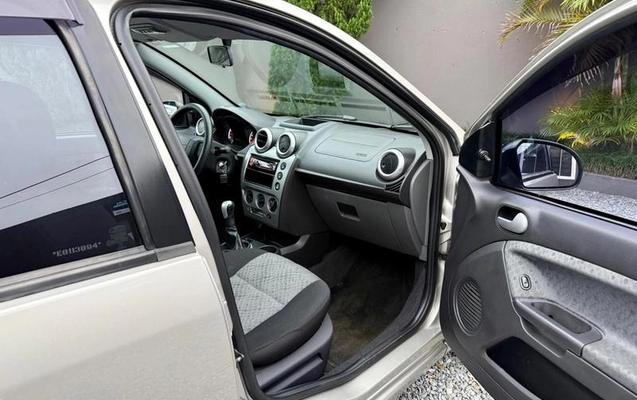 imagem-https://www.socarrao.com.br/sc-vehicle-images-prod/4264587/1790972879638-8539202_13_B_96690374e0.jpeg