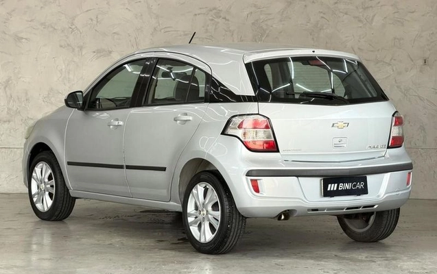 imagem-https://www.socarrao.com.br/sc-vehicle-images-prod/4264624/1791572275765-8384716_1_B_92c4e3758f.jpeg